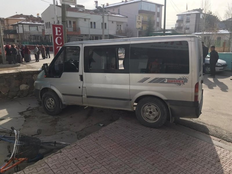 Karapınar'da Ehliyetsiz Sürücü Kaçak Göçmenlerle Yakalandı