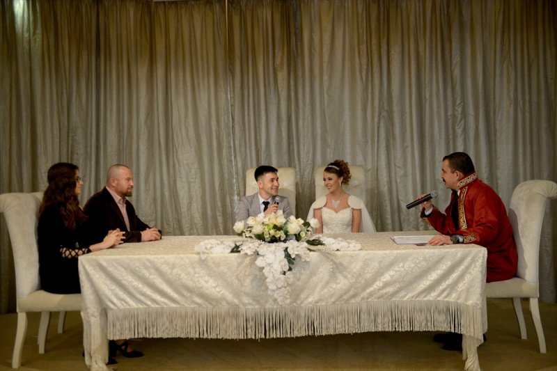 Eskişehir'de 15 Çift, Nikahlarını 