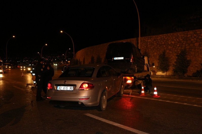 Konya'da Trafik Kazası : 4 Yaralı