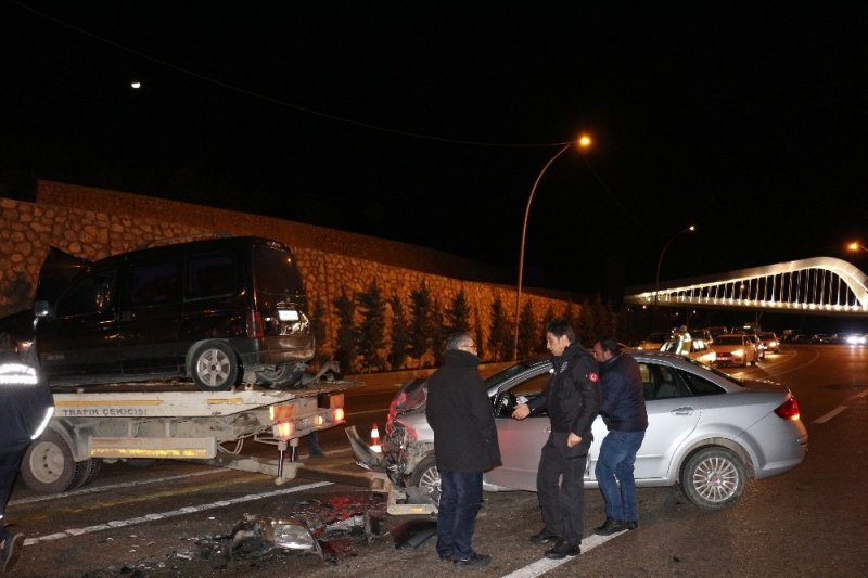 Konya'da Trafik Kazası : 4 Yaralı