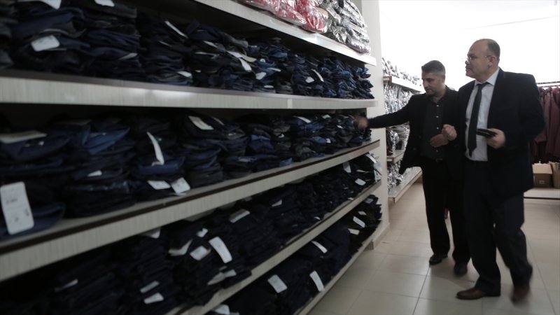 Mut'ta "Sosyal Market" Açıldı