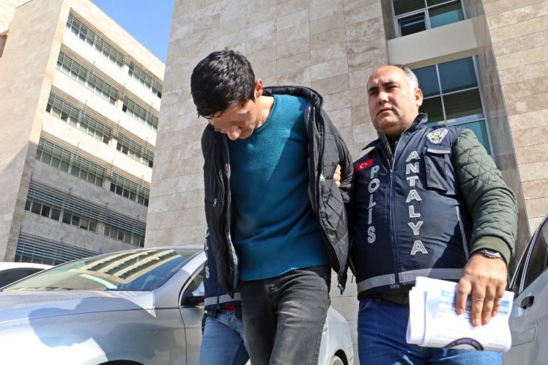 Antalya'da Genç Kıza Kabus Yaşatan Zanlı Parayla Ne Yapmış!