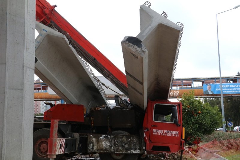 40 Tonluk Beton Kirişi Taşıyan Vincin Bomu Kırıldı