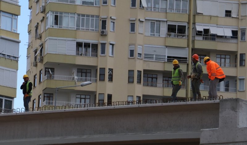 40 Tonluk Beton Kirişi Taşıyan Vincin Bomu Kırıldı