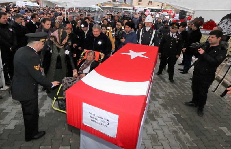 Van'daki Çığ Felaketinde Şehit Olan Uzman Onbaşı Süslü, Son Yolculuğuna Uğurlandı
