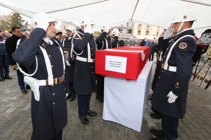 Van'daki Çığ Felaketinde Şehit Olan Uzman Onbaşı Süslü, Son Yolculuğuna Uğurlandı