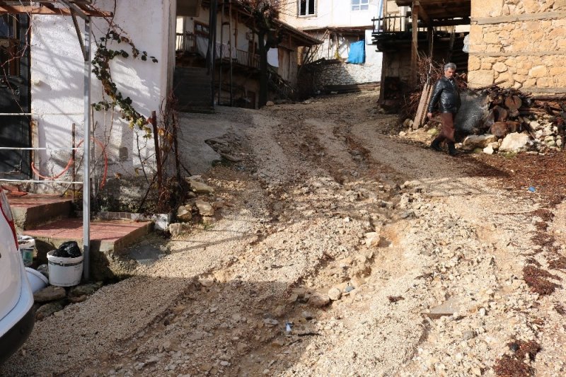 Karaman’da Aşırı Yağışlar Sele Neden Oldu