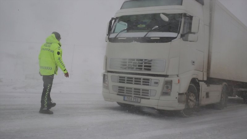 Sertavul Geçidi'nde Yol Durumu