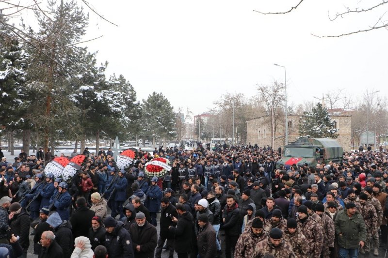 İdlib Şehidine Gözü Yaşlı Veda