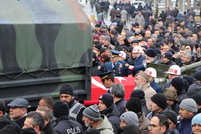 İdlib Şehidine Gözü Yaşlı Veda