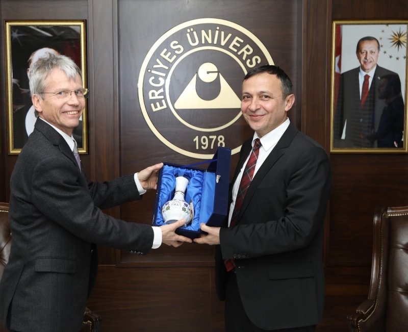 Çocuk İstismarının Tespiti Ve Önlenmesinde Öğretmen Yeterlilikleri Güçleniyor