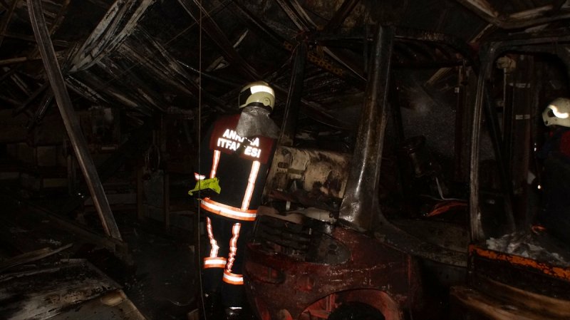 Ankara Akyurt’ta Fabrikada Çıkan Yangın Söndürüldü