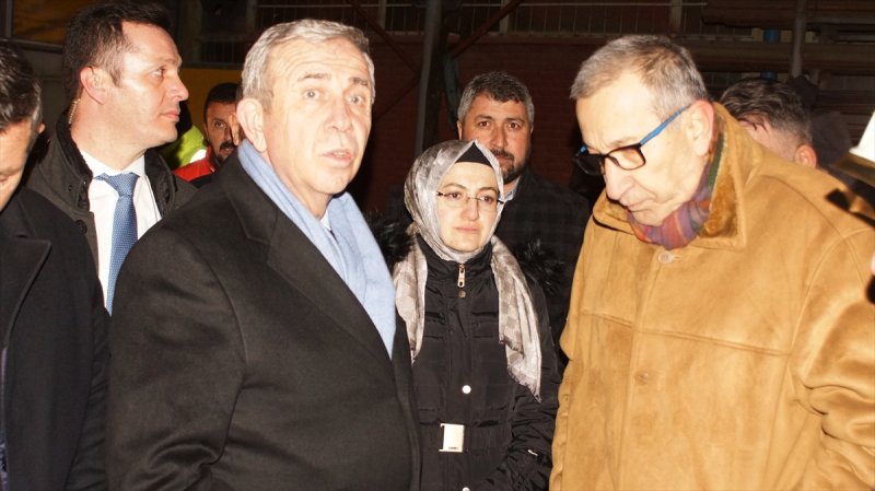 Ankara Akyurt’ta Fabrikada Çıkan Yangın Söndürüldü