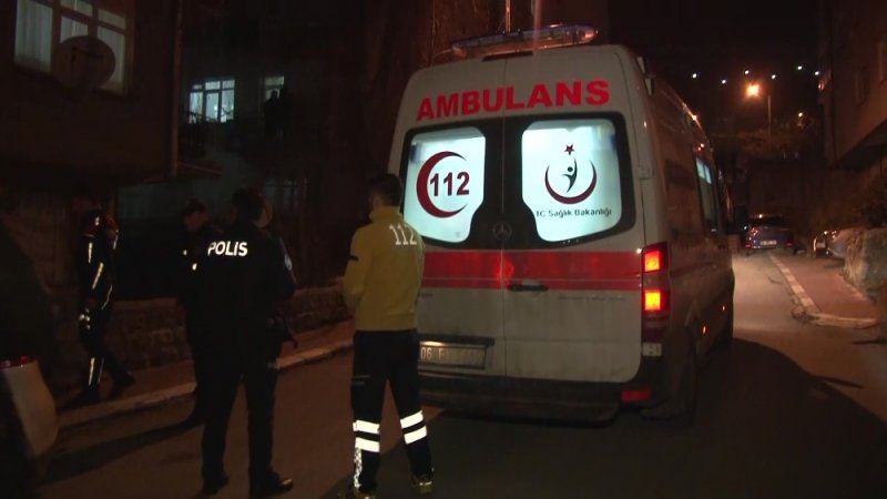 Ankara’da Birlikte Alkol Aldığı Arkadaşını Bıçakladı