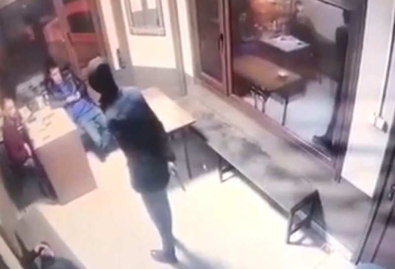 Başkent’te Silahlı Saldırgan Taksi Durağını Bastı: 1 Yaralı