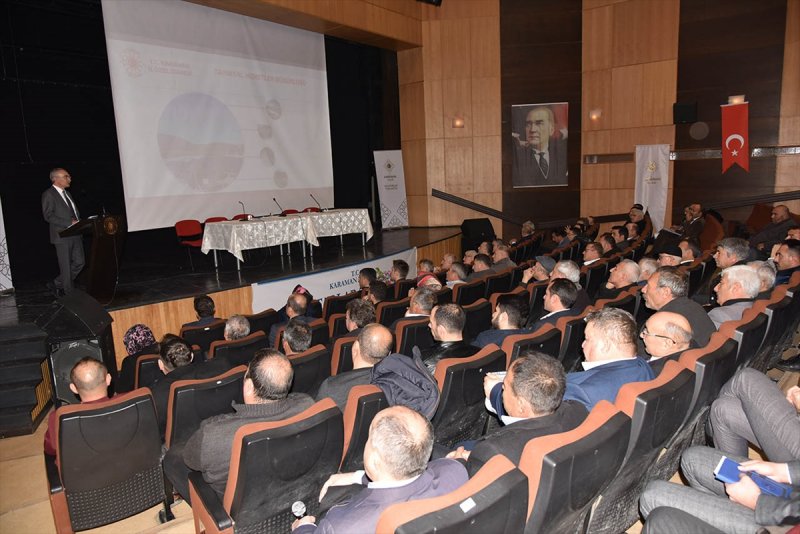 Karaman'da Muhtarlar Toplantısı