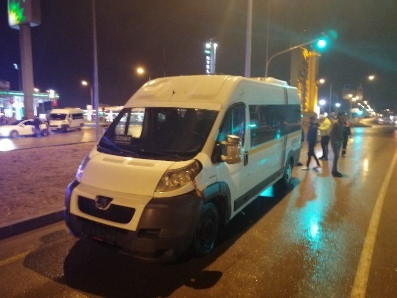 Aksaray’da Trafik Kazasi Sonrası Yol Ortasında Kavga