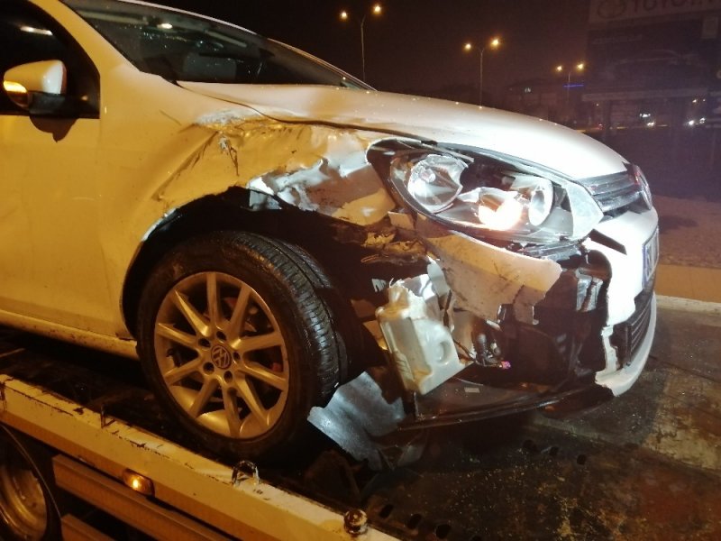 Aksaray’da Trafik Kazasi Sonrası Yol Ortasında Kavga