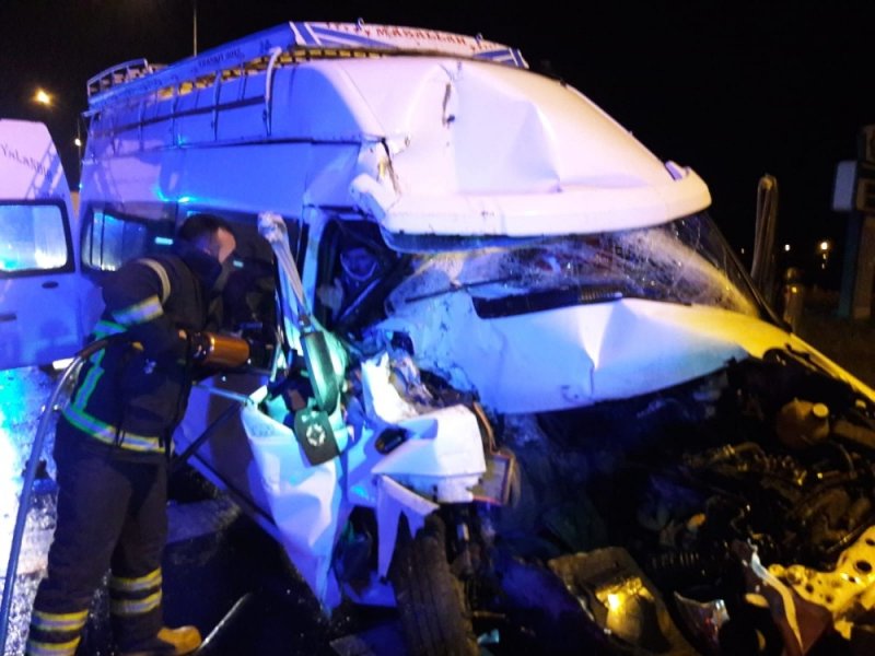 Aksaray’da Feci Trafik Kazası : 12 Yaralı