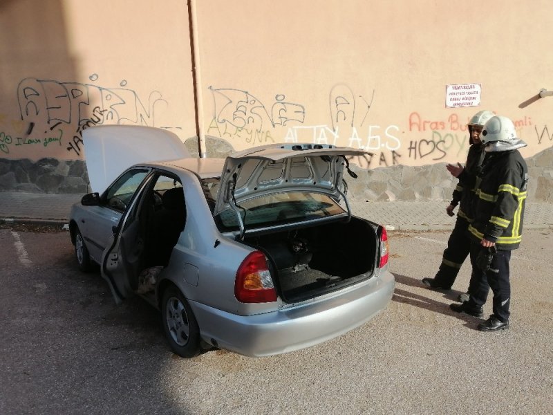 Aksaray'da Otomobil Patlamanın Eşiğinden Döndü