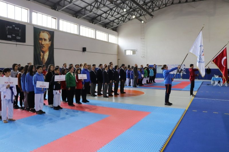 Karaman, Analig Karate Grup Müsabakalarına Ev Sahipliği Yaptı