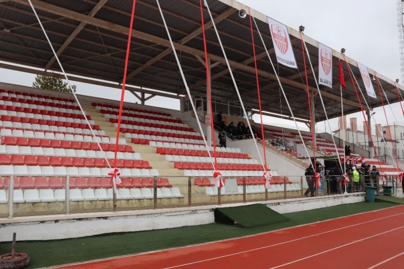 Karaman Sahada Attı Çatıda Sevindi