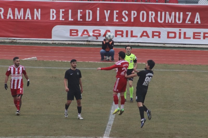 Karaman Sahada Attı Çatıda Sevindi