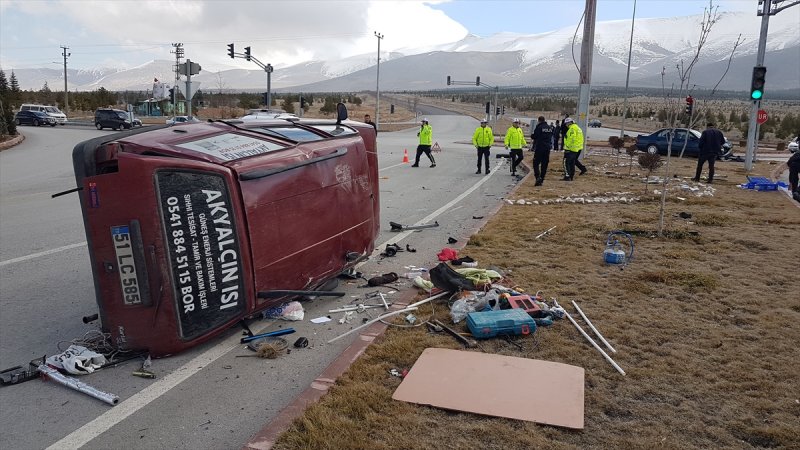Niğde'de Trafik Kazasında İkranur Bebek Hayatını Kaybetti