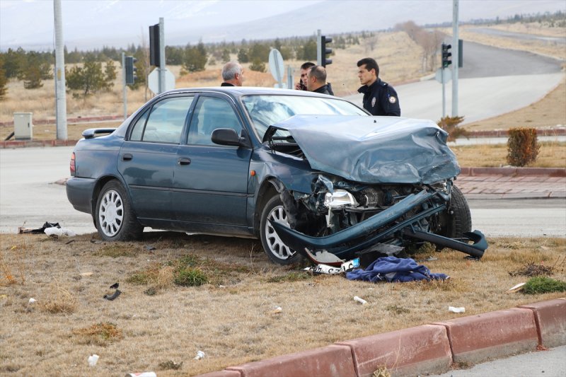 Niğde'de Trafik Kazasında İkranur Bebek Hayatını Kaybetti