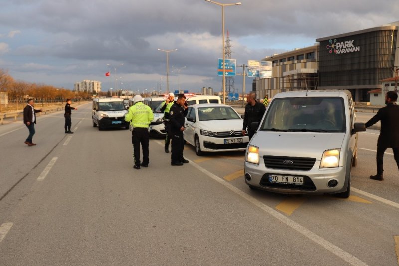 Karaman'da Sahte Polisler Yabancı Uyruklu Vatandaşlara Çöktü