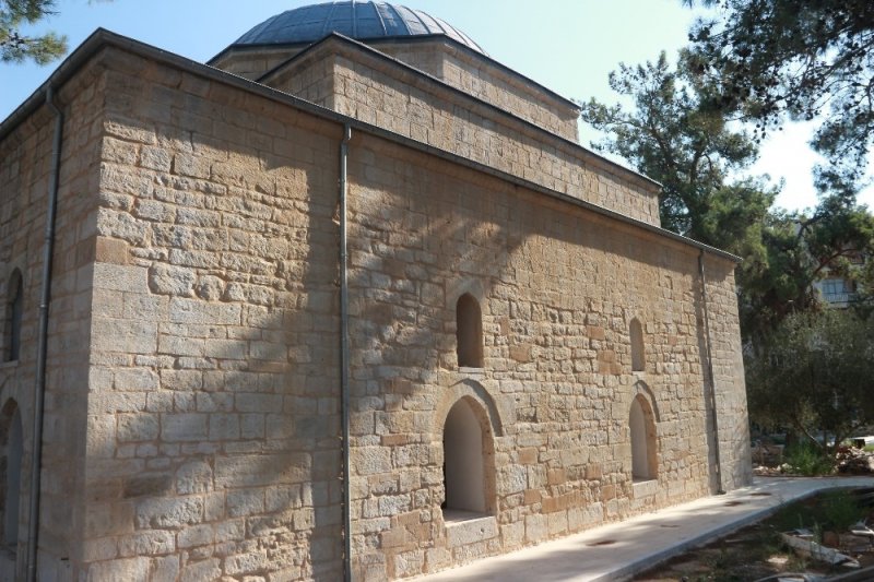 Vakıflar Karaman'da Olduğu Gibi Mut'ta da İlgisiz