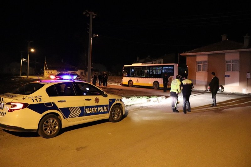 Karaman'da Yola Kontrolsüz Çıkan Çocuk Ölümden Döndü