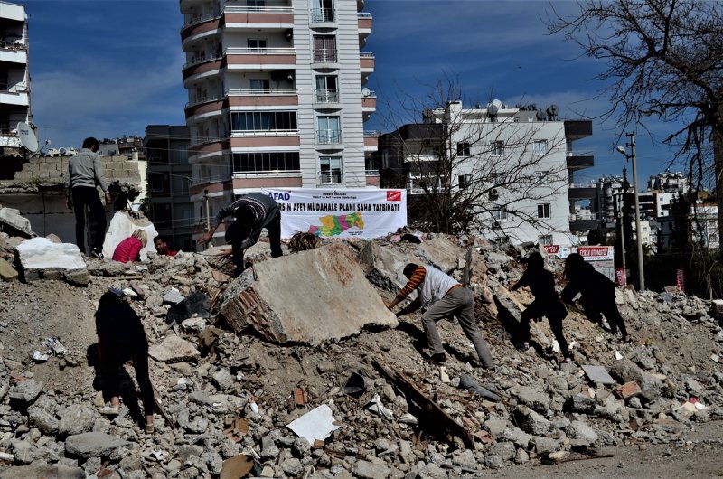 Mersin'de Gerçeğini Aratmayan Deprem Tatbikatı