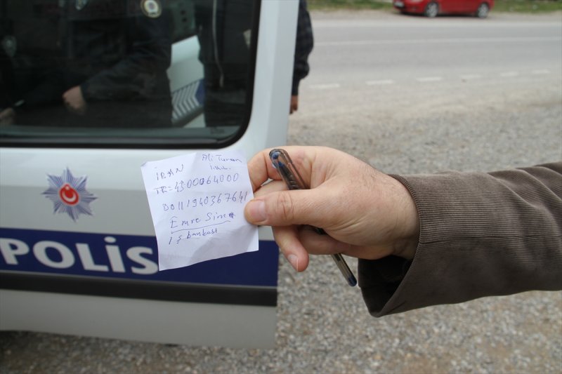 Konya'da Muhtar Emekli Öğretmeni Dolandırılmaktan Kurtardı