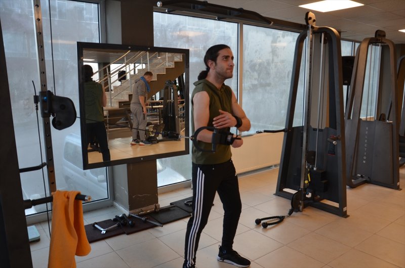 Karamanlı Sporcu Azmiyle Engel Tanımadı