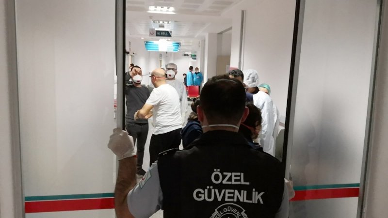 Aksaray Hastanesinde Ziyaretlere Korona Virüs Tedbiri