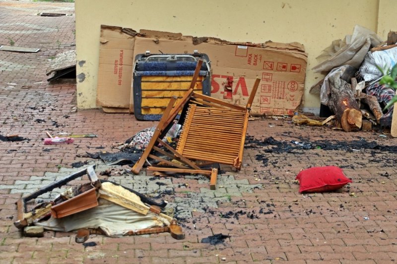 Antalya'da Yangın Paniği