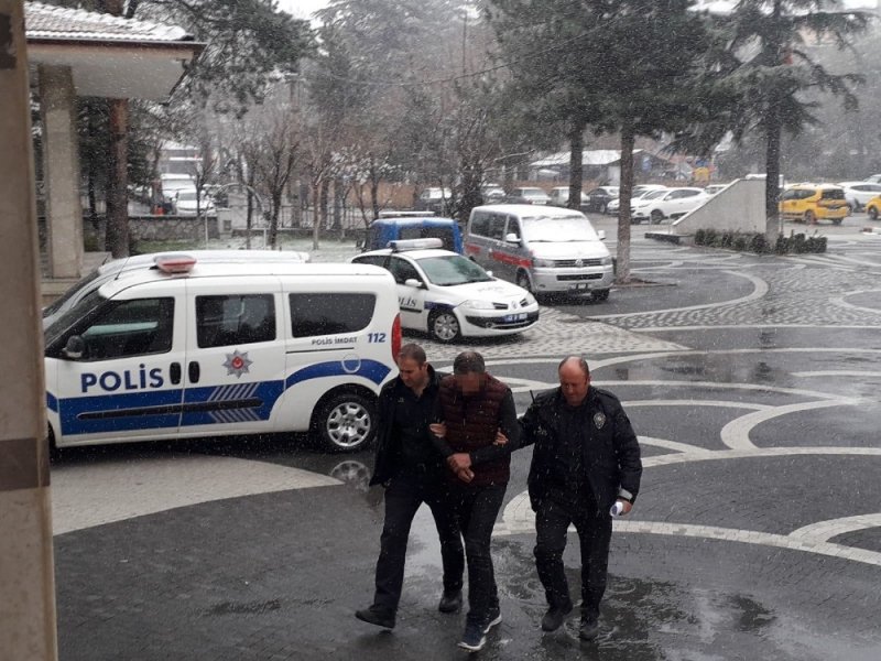 Konya'da Kavga Aralayan Vatandaş Vuruldu