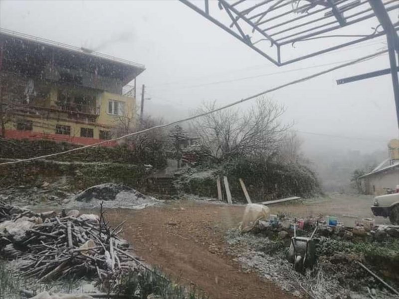Antalya'nın Yüksek Kesimlerinde Kar Yağışı Etkili Oldu