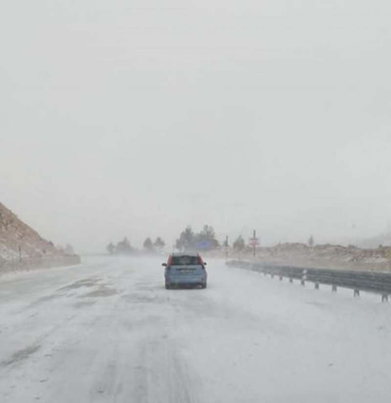 Sertavul Geçidi Zincirsiz Geçit Vermiyor