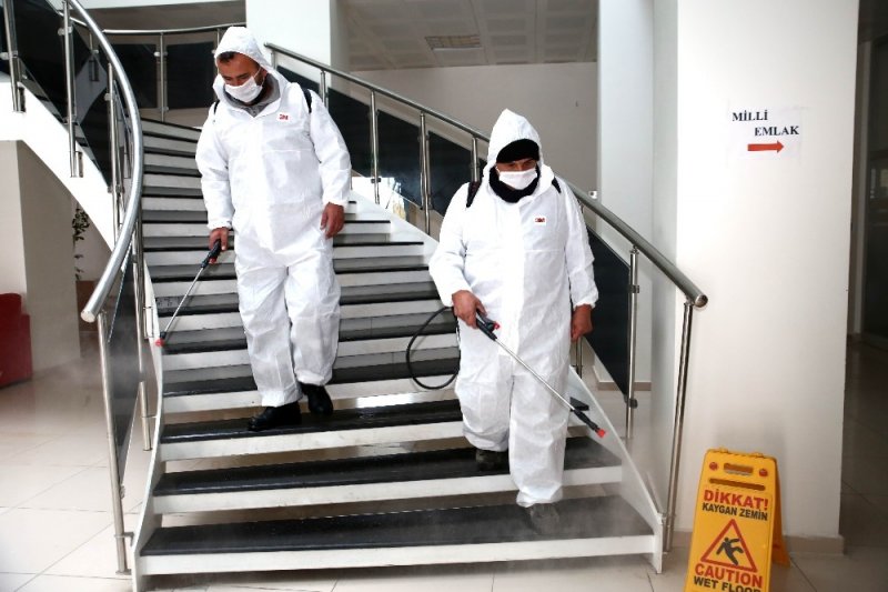 Aksaray Belediyesi Dezenfekte Çalışmalarını Sürdürüyor