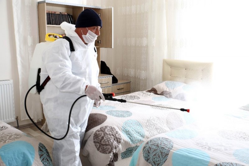 Aksaray Belediyesi Dezenfekte Çalışmalarını Sürdürüyor