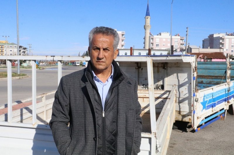 Antalya'da Kameralara Yakalan Hırsızlar Aranıyor