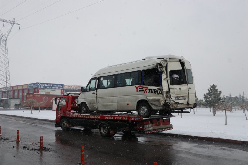 Kayseri'de 6 Araçlı Zincirleme Trafik Kazası