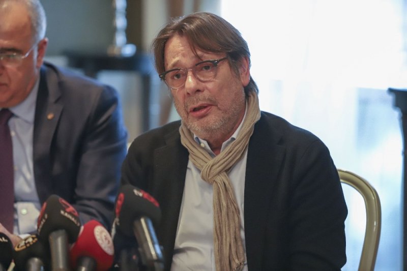 Bakan Kasapoğlu: “Liglerin Ertelenmesine Birlikte Karar Verdik”