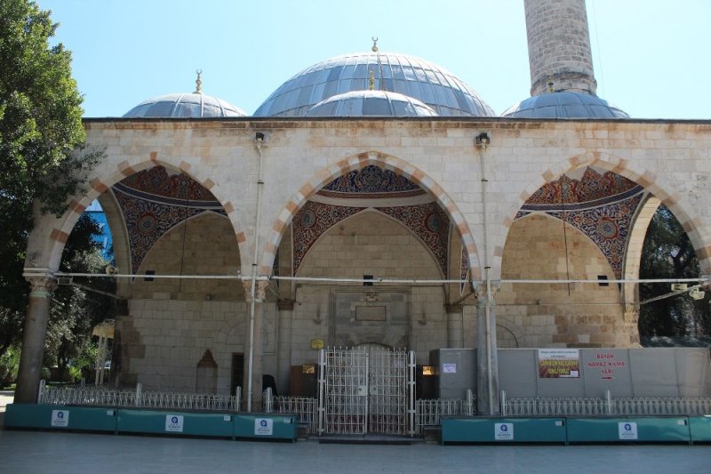 Antalya’daki Camilerde ’Korona’ Sessizliği