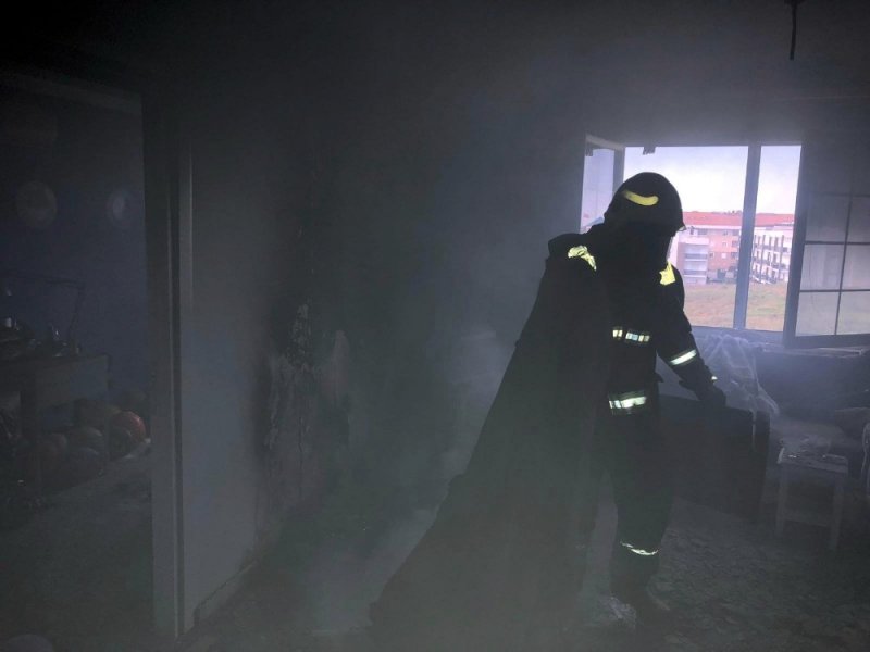 Antalya'da Ev Yangını
