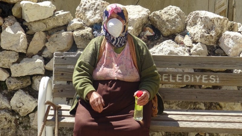 Ermenek'te Muhtarların Korona Mesaisi