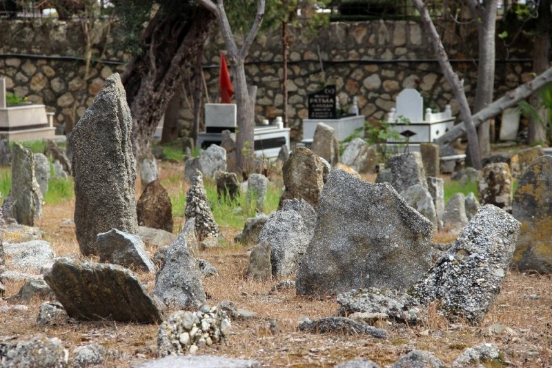 Alanya’nın Tarihi Taş Mezarların Gizemi