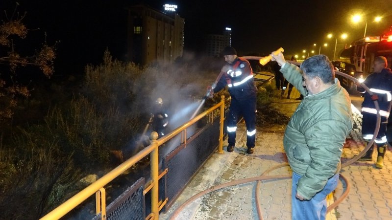 Mersin Antalya Karayolu Çevresinde 3 Ayrı Yangın